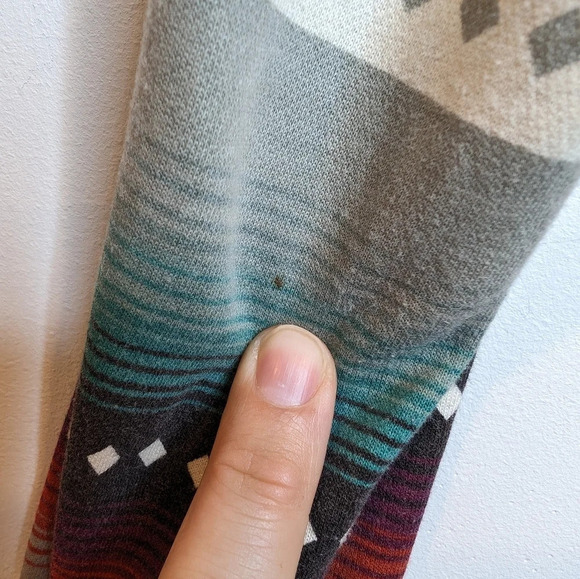 Truly Madly Deeply Aztec Western Button Down Cardigan Style Sweater Women Small - Picture 6 of 8